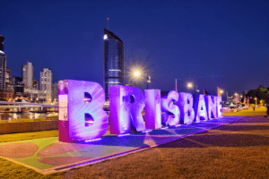 How far is brisbane from sydney