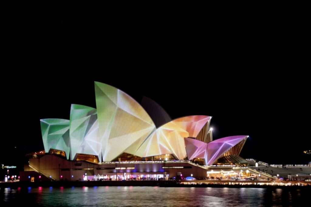 when was the sydney opera house built